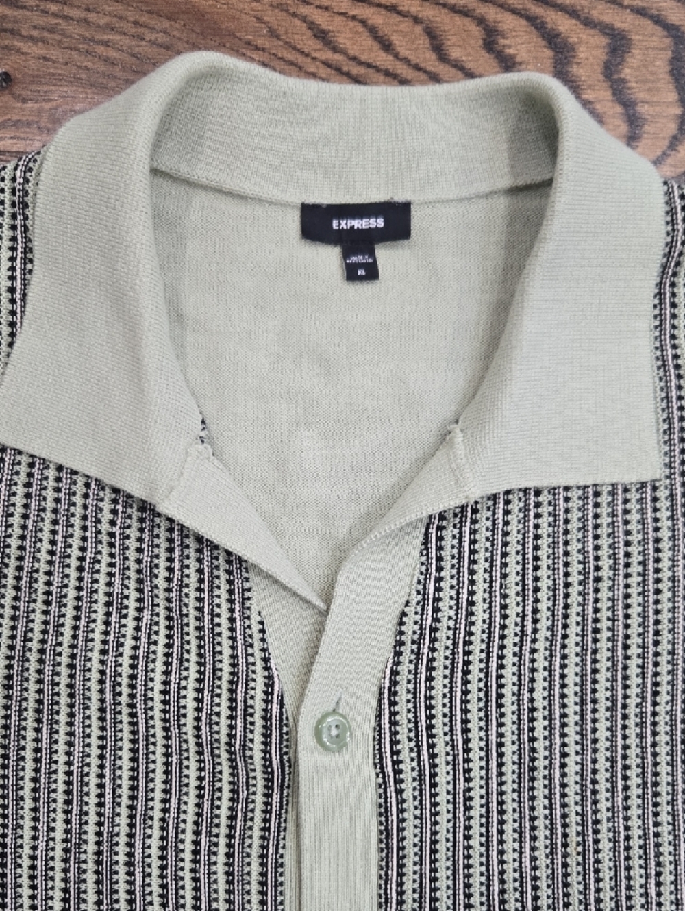 Express Patterned Knit Polo Shirt XL Green Mens Button Up Retro Sweater Polo - Picture 2 of 5